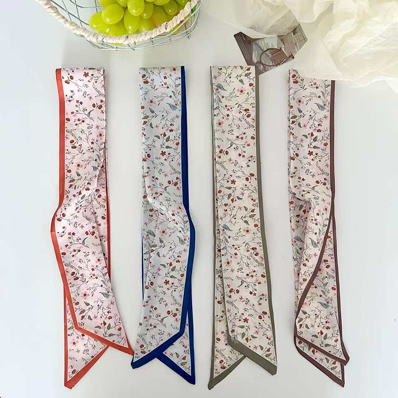 Silk Neck Scarf - Nouveauté 2026 : Foulard en satin