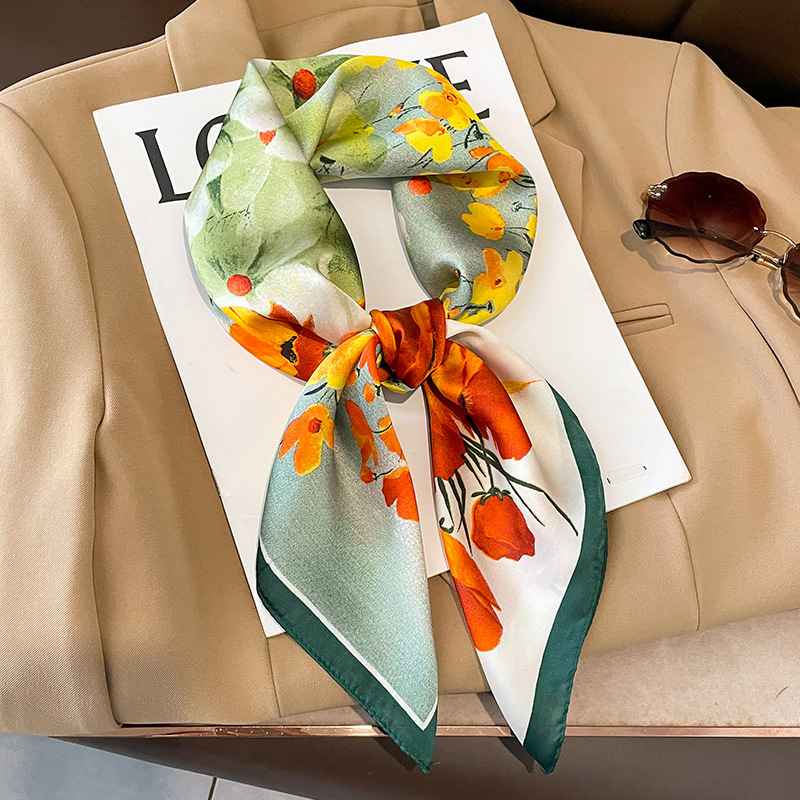 Silk Neck Scarf - 70x70 cm foulard en soie carré