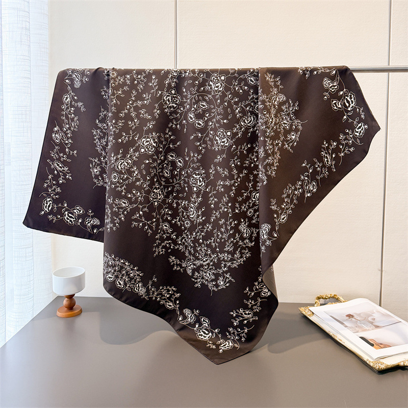 Écharpe carrée de luxe Vintage - Face Scarf Mask avis et prix
