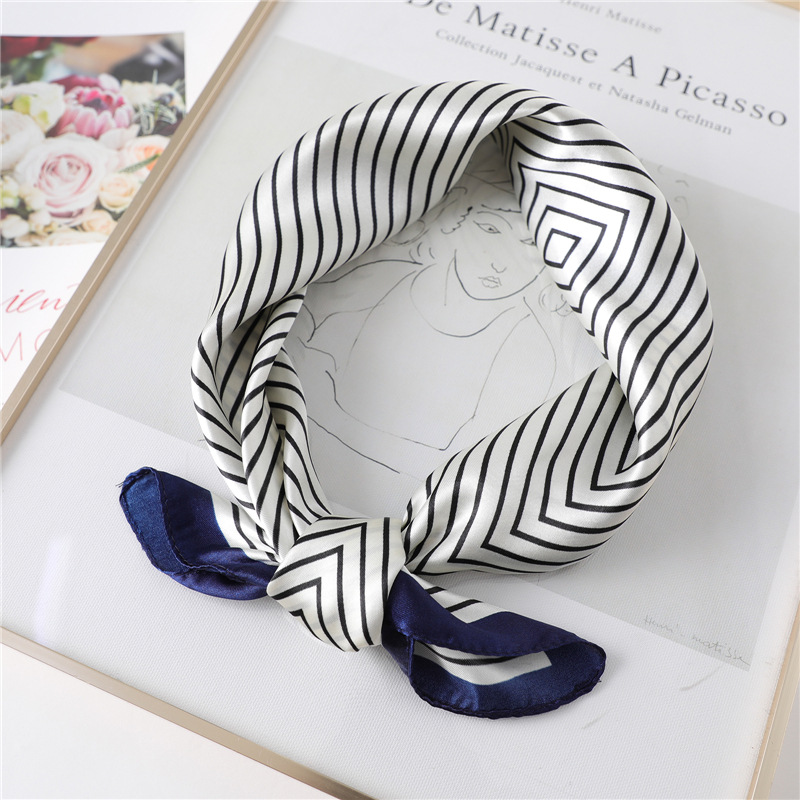 Foulard carré de luxe en soie  - Silk Tie Striped avis et prix