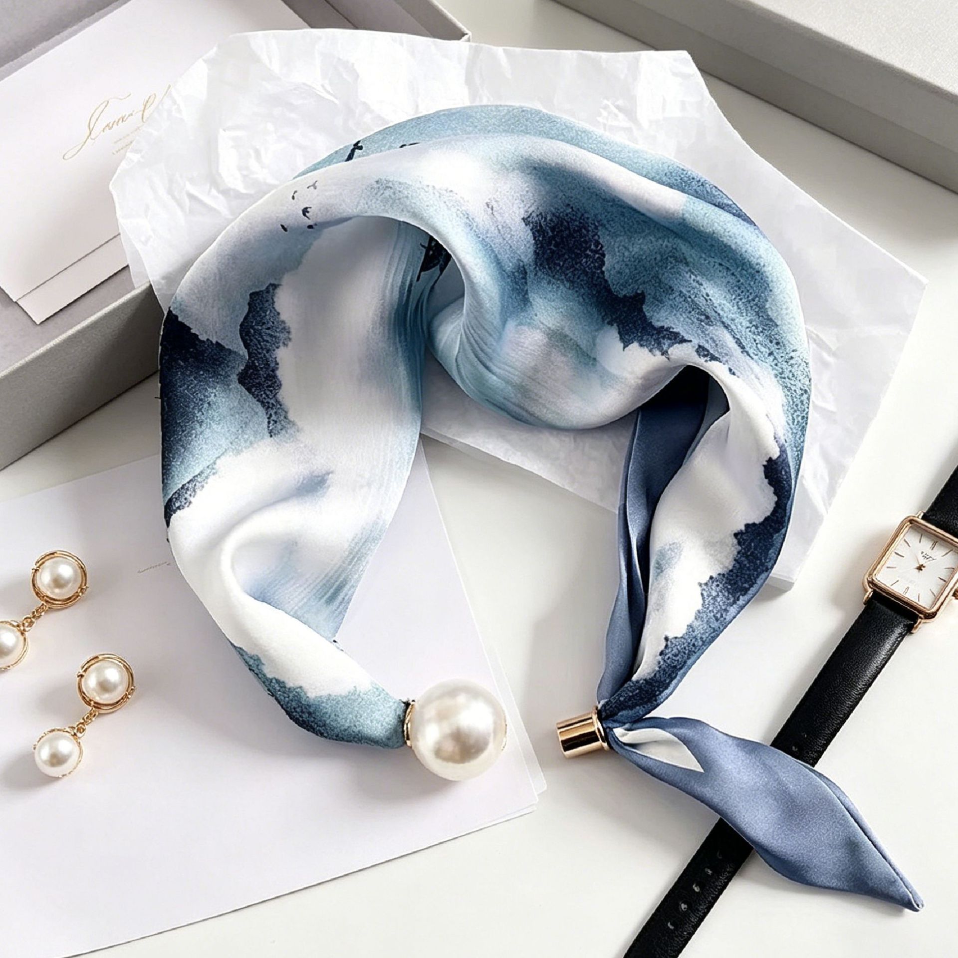 Nouvelles écharpes à imprimé P - Ascot Neck Scarf avis et prix