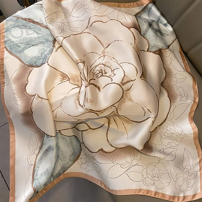 Foulard carré en soie imprimé  - Face Scarf Mask avis et prix