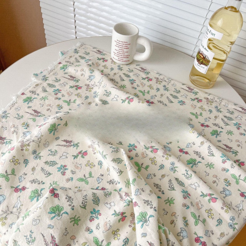 Tissus en viscose à motifs flo - Woven Scarf Blanket avis et prix
