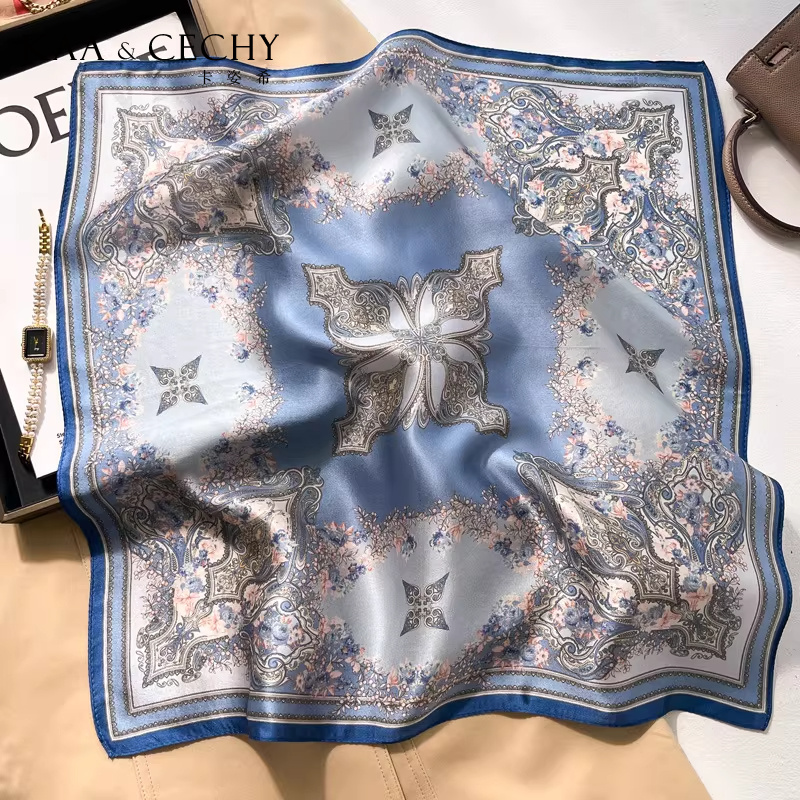 Foulard carré en soie de mûrie - Face Scarf Mask avis et prix