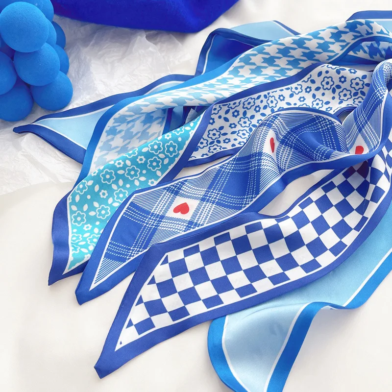 Nouveau foulard en soie bleu K - Bandana Cotton avis et prix